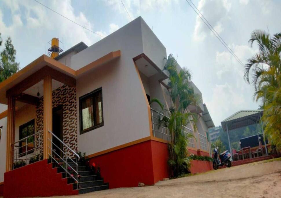 Maple Villa Mahābaleshwar Esterno foto